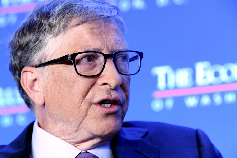 Bill Gates ve “escandaloso” el sistema de pruebas de COVID-19 en EE.UU.