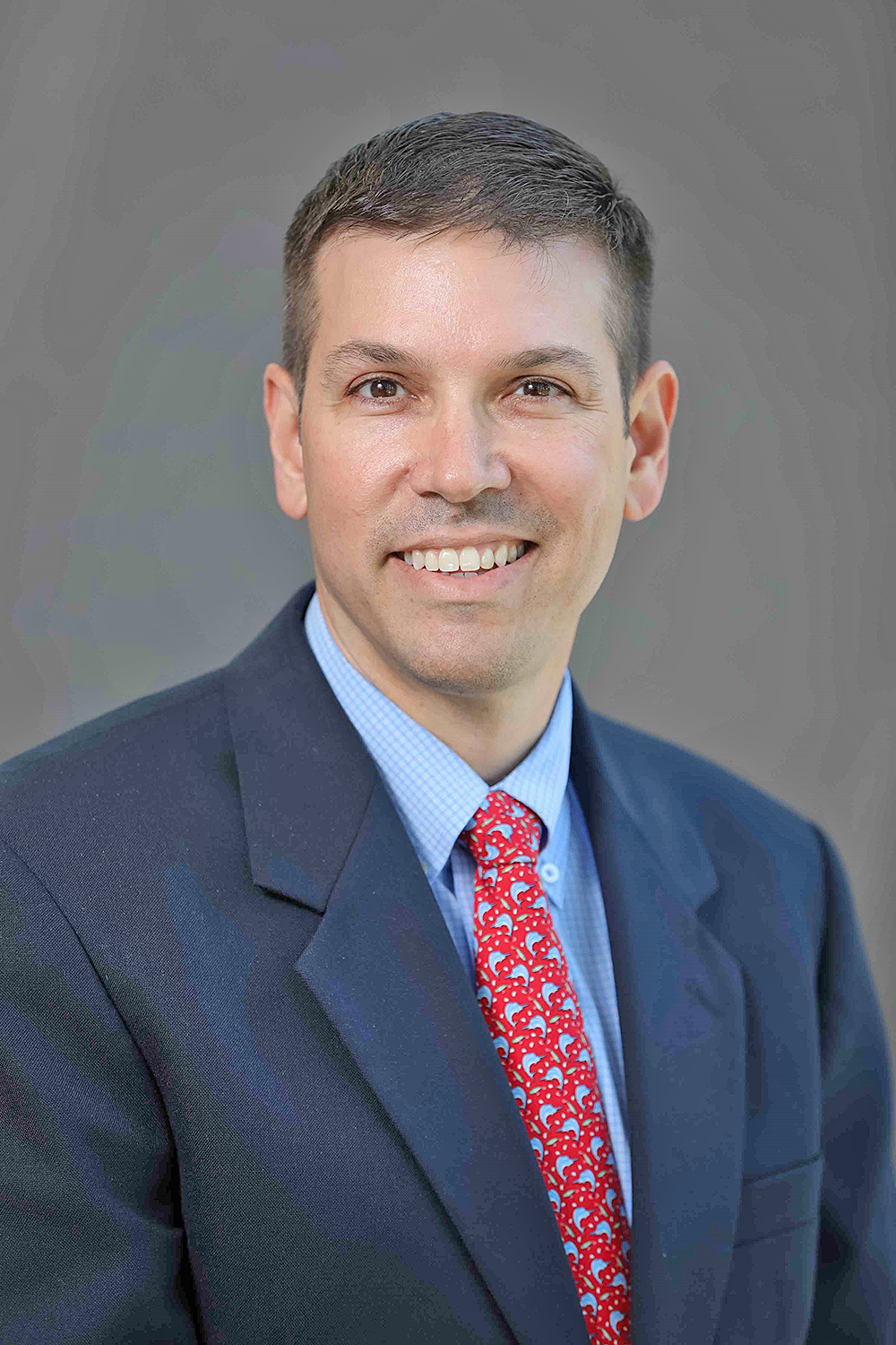 Dr. Michael Sander realiza cirugías ortopédicas el mismo día