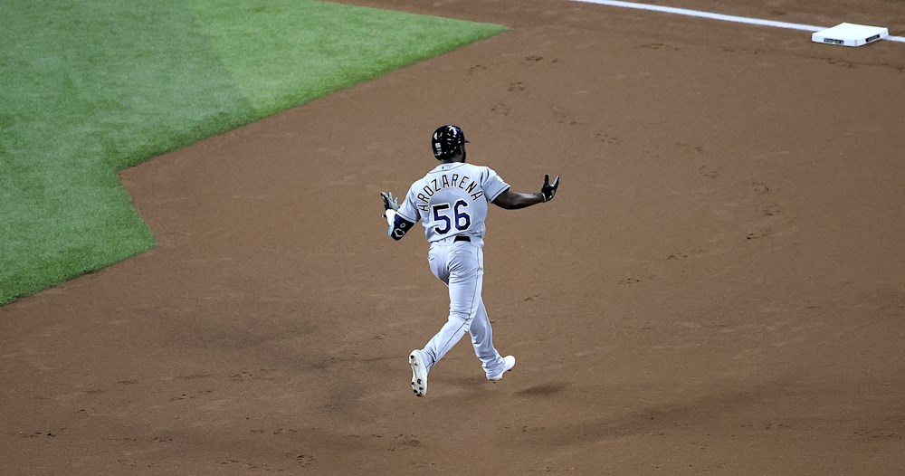 González, Urías y Arozarena dan el toque latinoamericano a la Serie Mundial