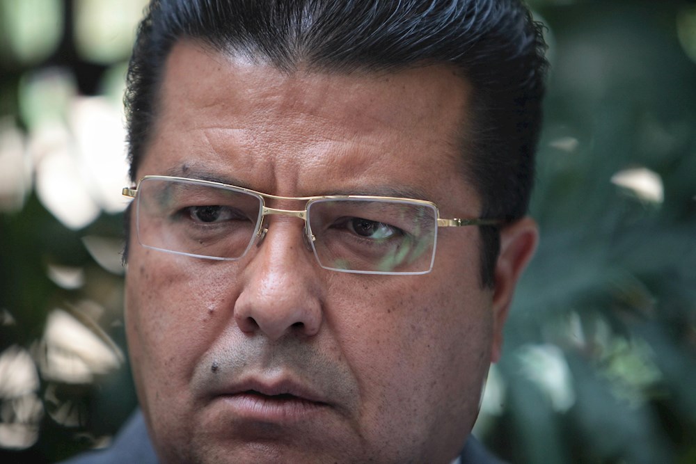 Alcalde de Ciudad Juárez con covid otra vez ante repunte en frontera mexicana