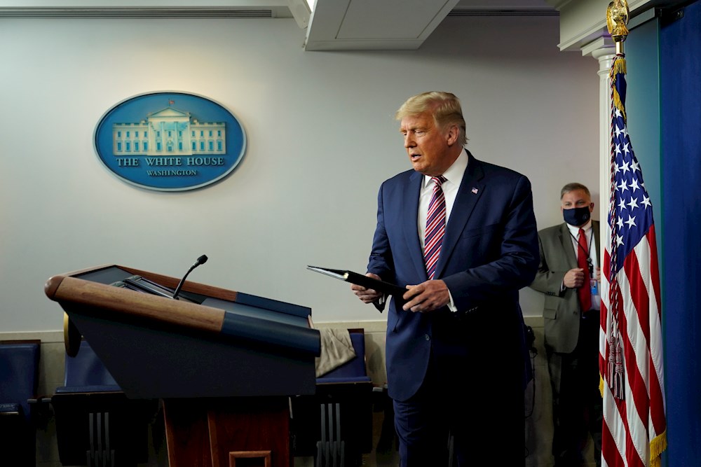 Trump pone en duda la validez del recuento en Georgia