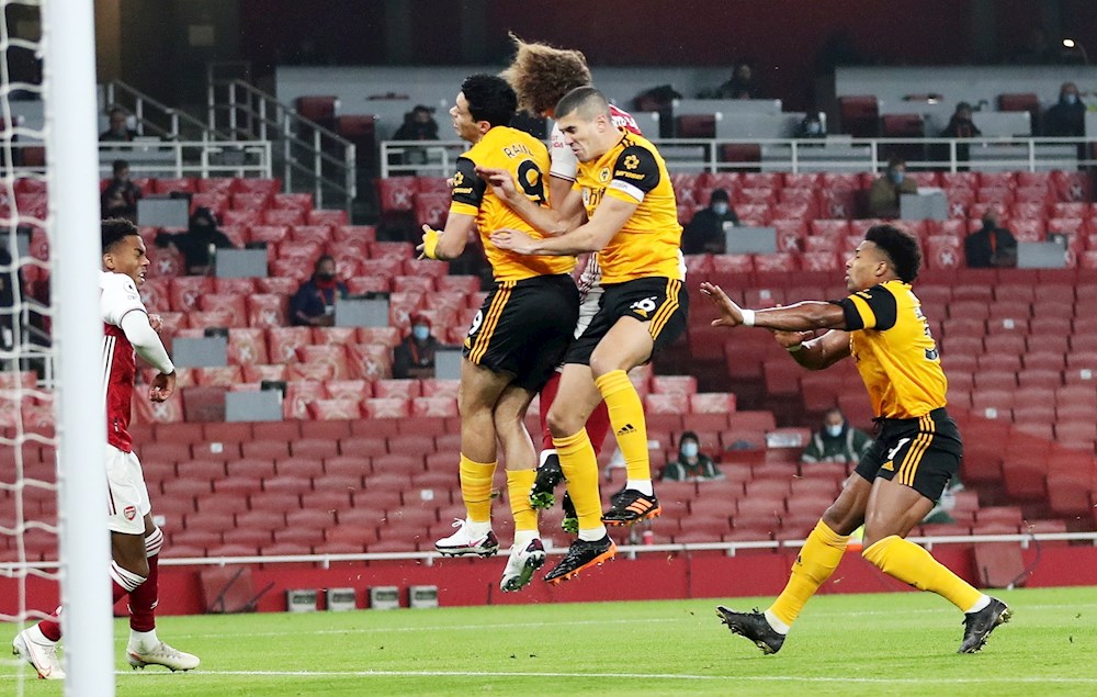 El caso Raúl Jiménez reabre el debate sobre los golpes en la cabeza