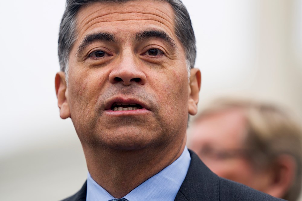 Latinos reclaman puestos en el futuro gabinete de Joe Biden