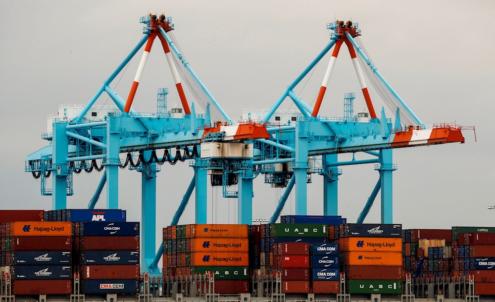 El déficit comercial subió a 63.100 millones de dólares en octubre