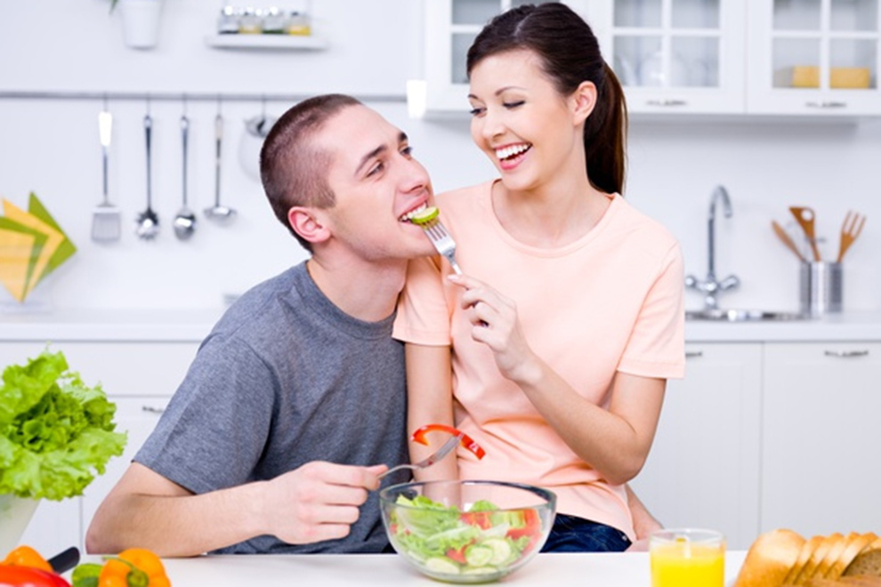 Parejas casadas comparten problemas cardiovasculares y otros riesgos para la salud