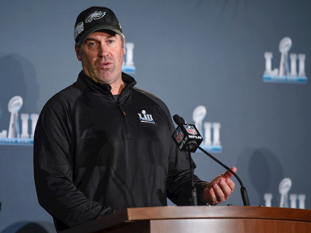 Pederson mandará a Hurts como mariscal de campo titular