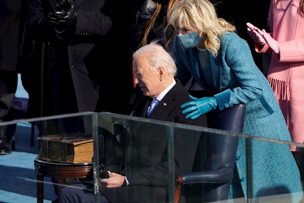 “No hay tiempo que perder”, el primer tuit de Biden como presidente