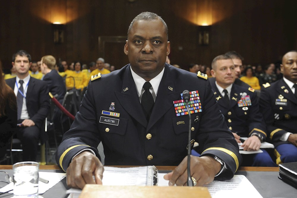 Nominado por Biden para el Pentágono revocará veto de Trump a los transgénero