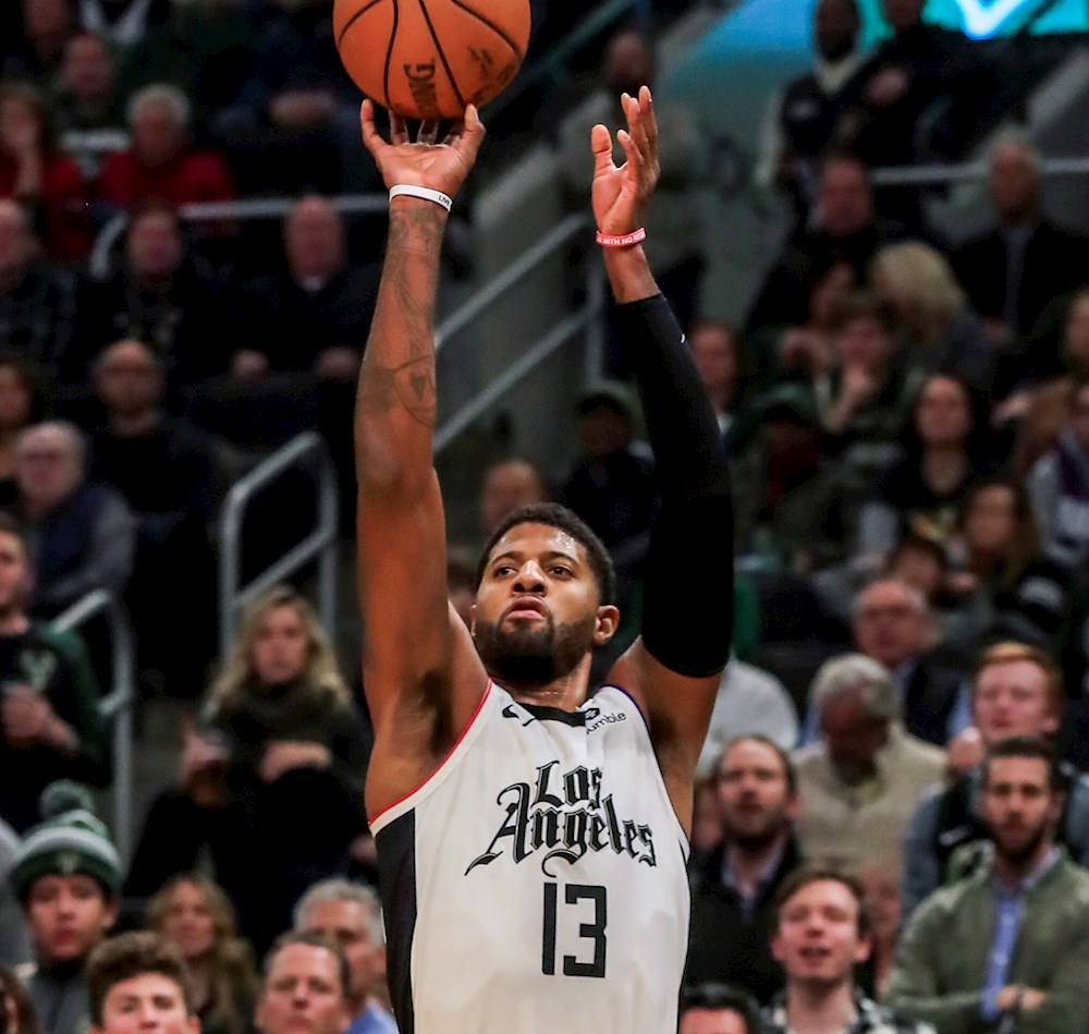 Los Jazz y los Clippers dan una lección de juego en equipo, al revés que los Mavericks