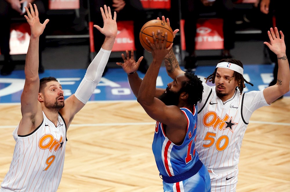 Harden y Durant dan su primera exhibición en el Barklays Center