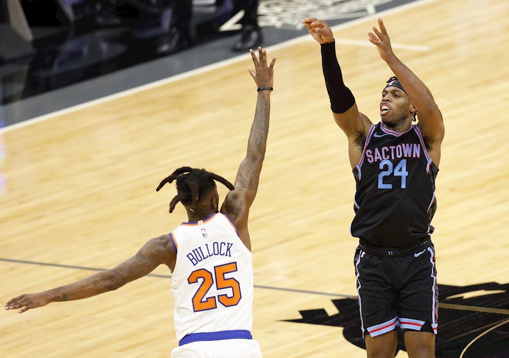 107-121. Hield logra su mejor marca de temporada y Kings sorprenden a Magic