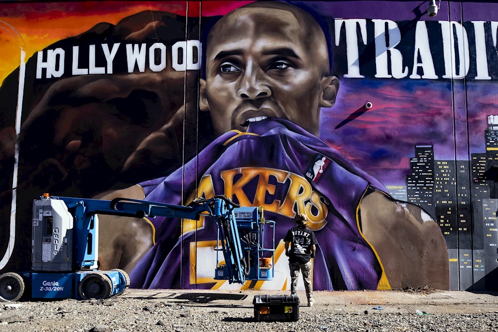 El mundo del baloncesto reacciona ante el aniversario luctuoso de Bryant