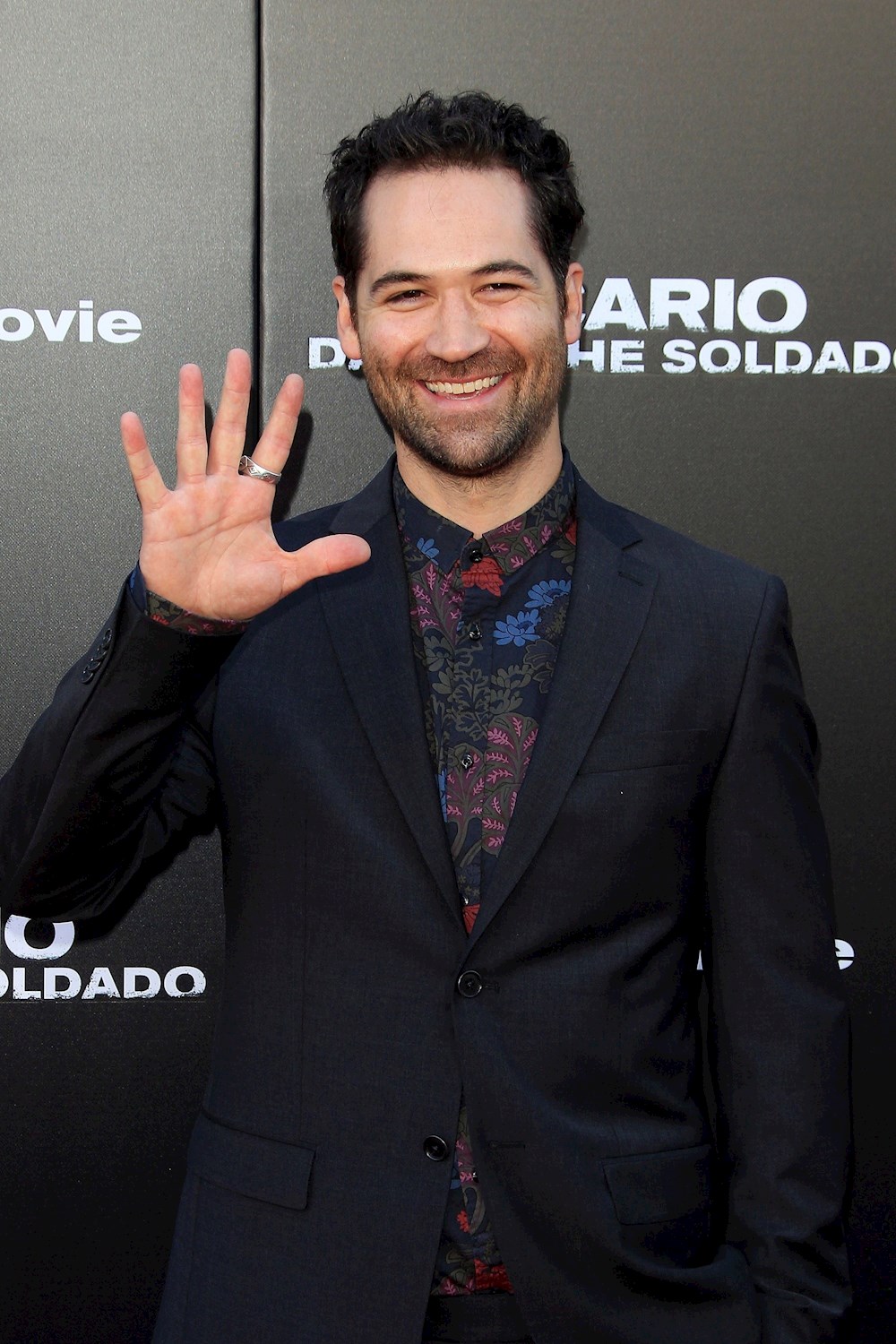 Manuel García-Rulfo protagonizará la serie “The Lincoln Lawyer” en Netflix