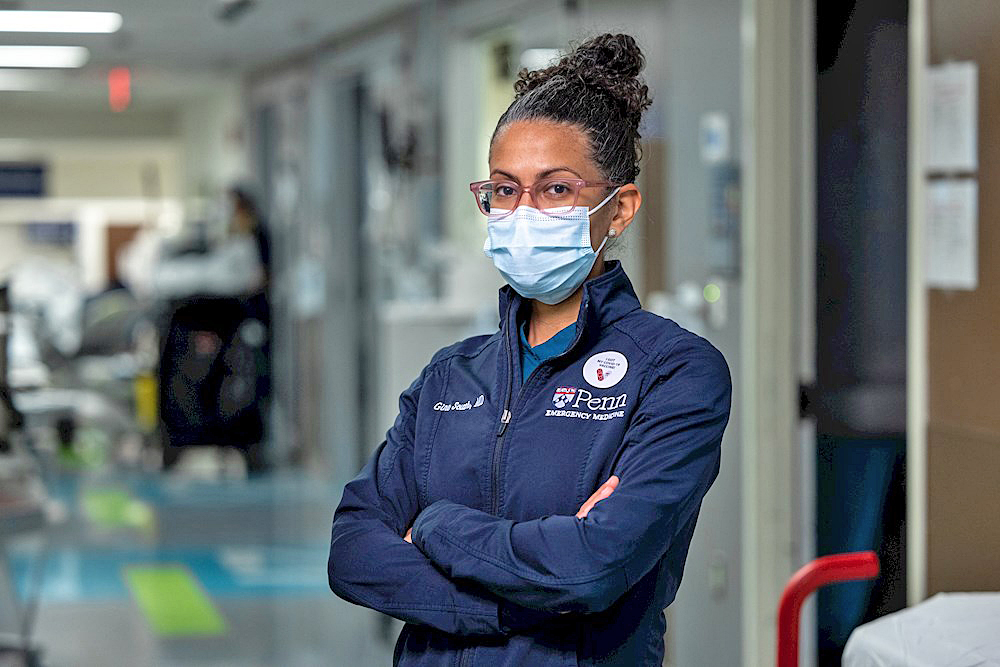 Cinco razones para seguir usando máscara después de vacunarse