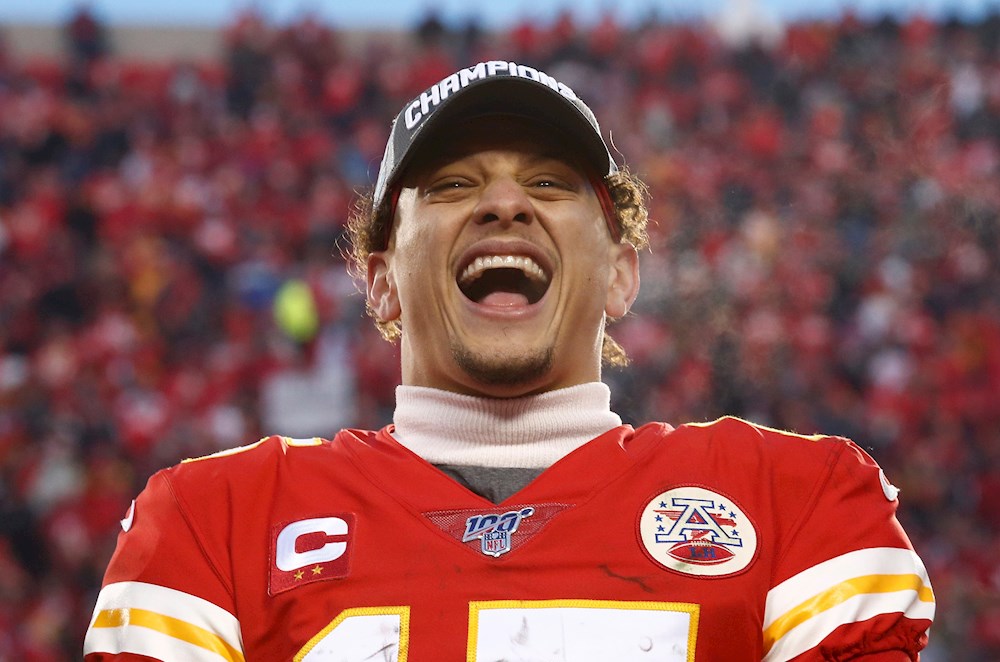 Patrick Mahomes aventaja a Tom Brady en apuestas por el premio MVP Super Bowl