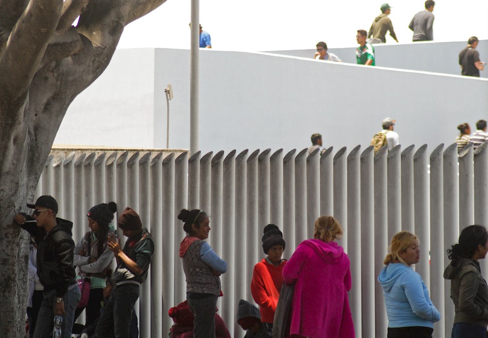 Localizan a más de un centenar de padres separados de hijos en frontera
