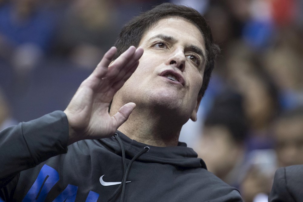 Mark Cuban confirma que Mavericks no tocarán himno nacional en su campo