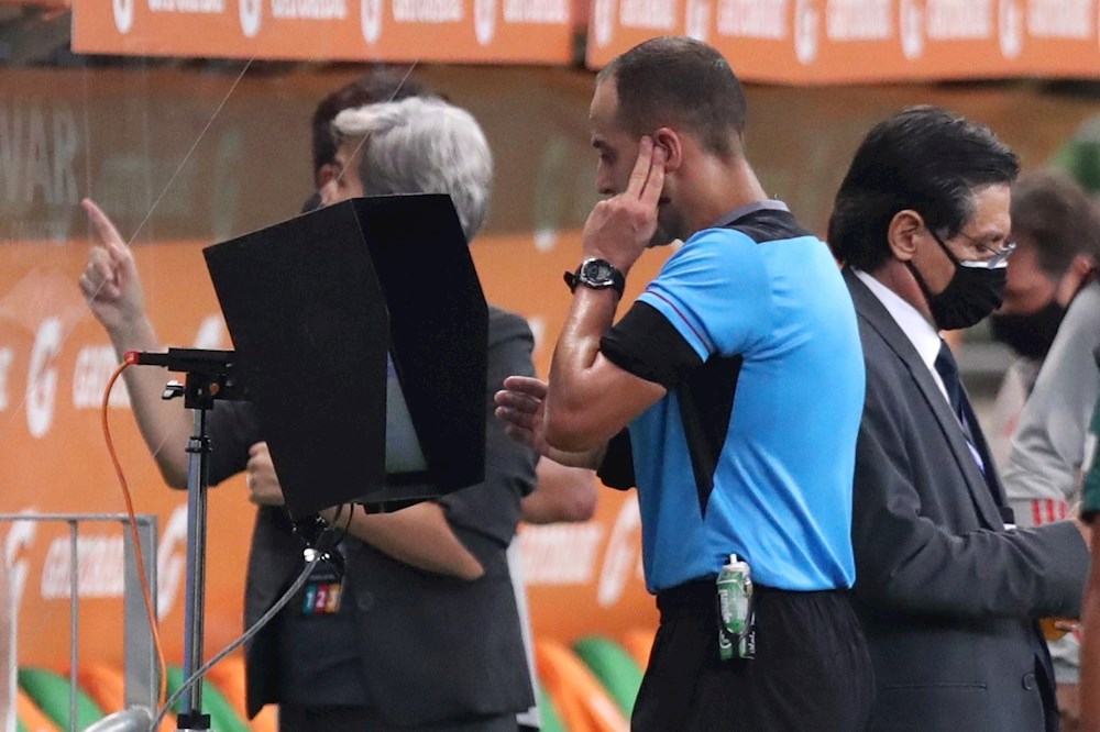 El uruguayo Ostojich dirigirá la final Bayern-Tigres UANL