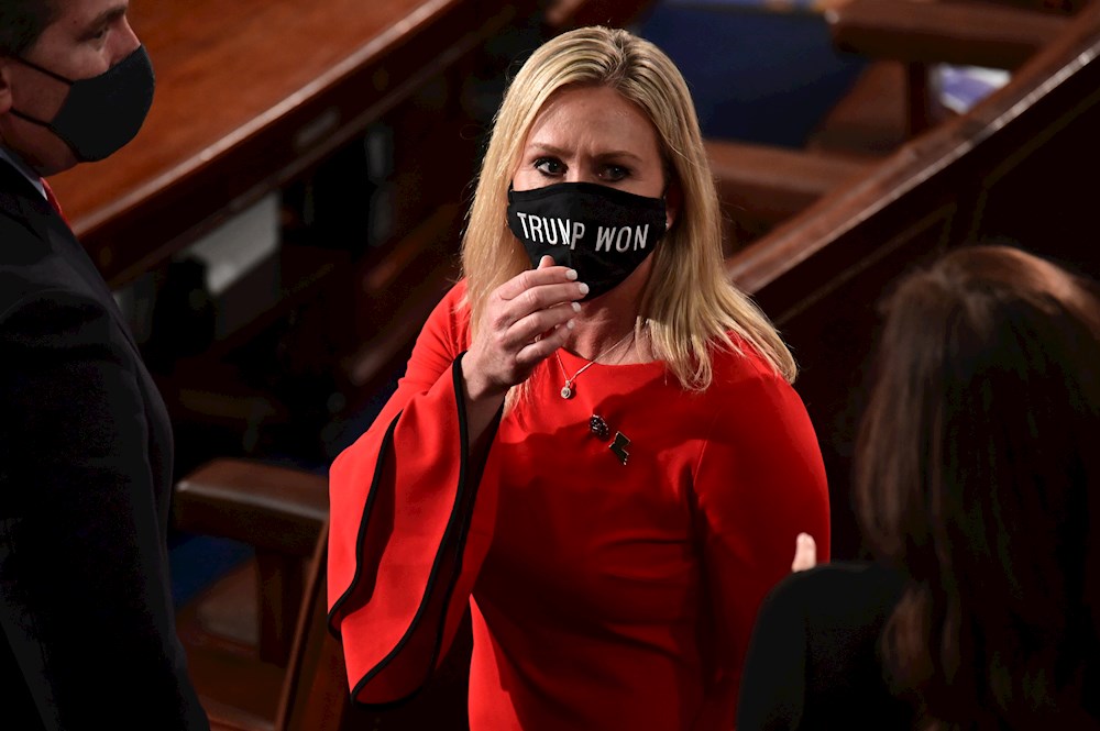 QAnon crea una crisis de identidad dentro del Partido Republicano