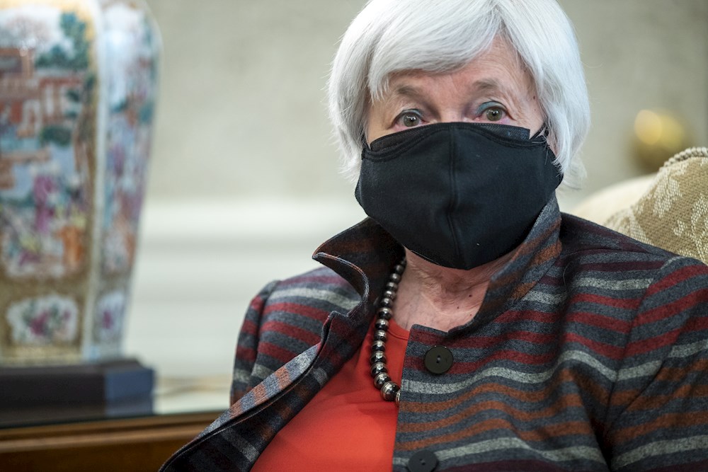 Yellen cree que EEUU puede volver a pleno empleo en 2022 con un nuevo rescate