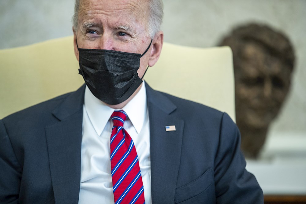 Biden formará un grupo para reunificar menores separados de padres por Trump