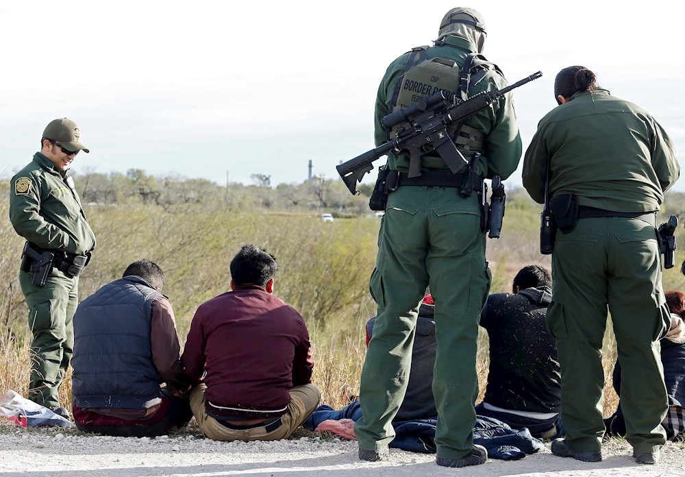 Agentes de EEUU detienen a 5.000 inmigrantes al día en la frontera con México