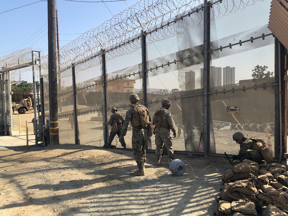 Congresistas exigen a Biden retirar militares de la frontera sur