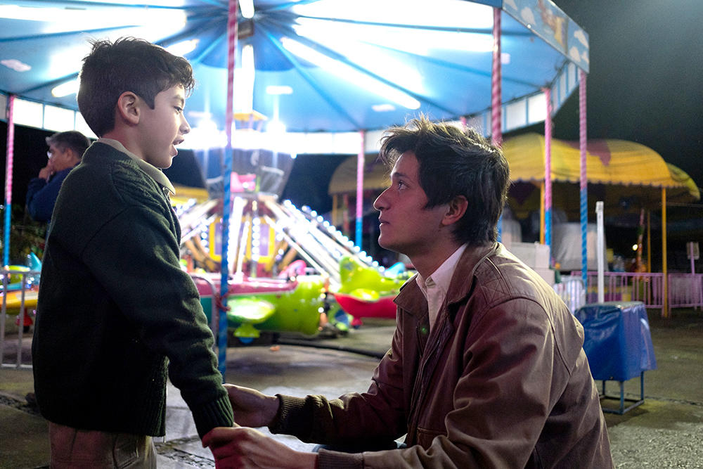 I CARRY YOU WITH ME (Te Llevo Conmigo) 