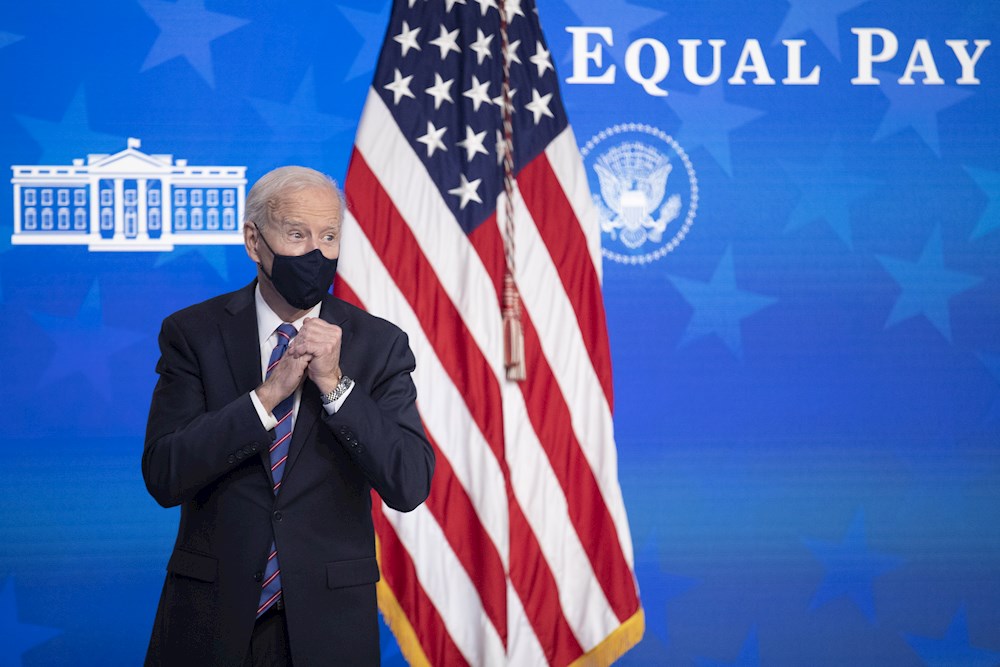 Los estadounidenses están satisfechos con Biden, excepto en inmigración