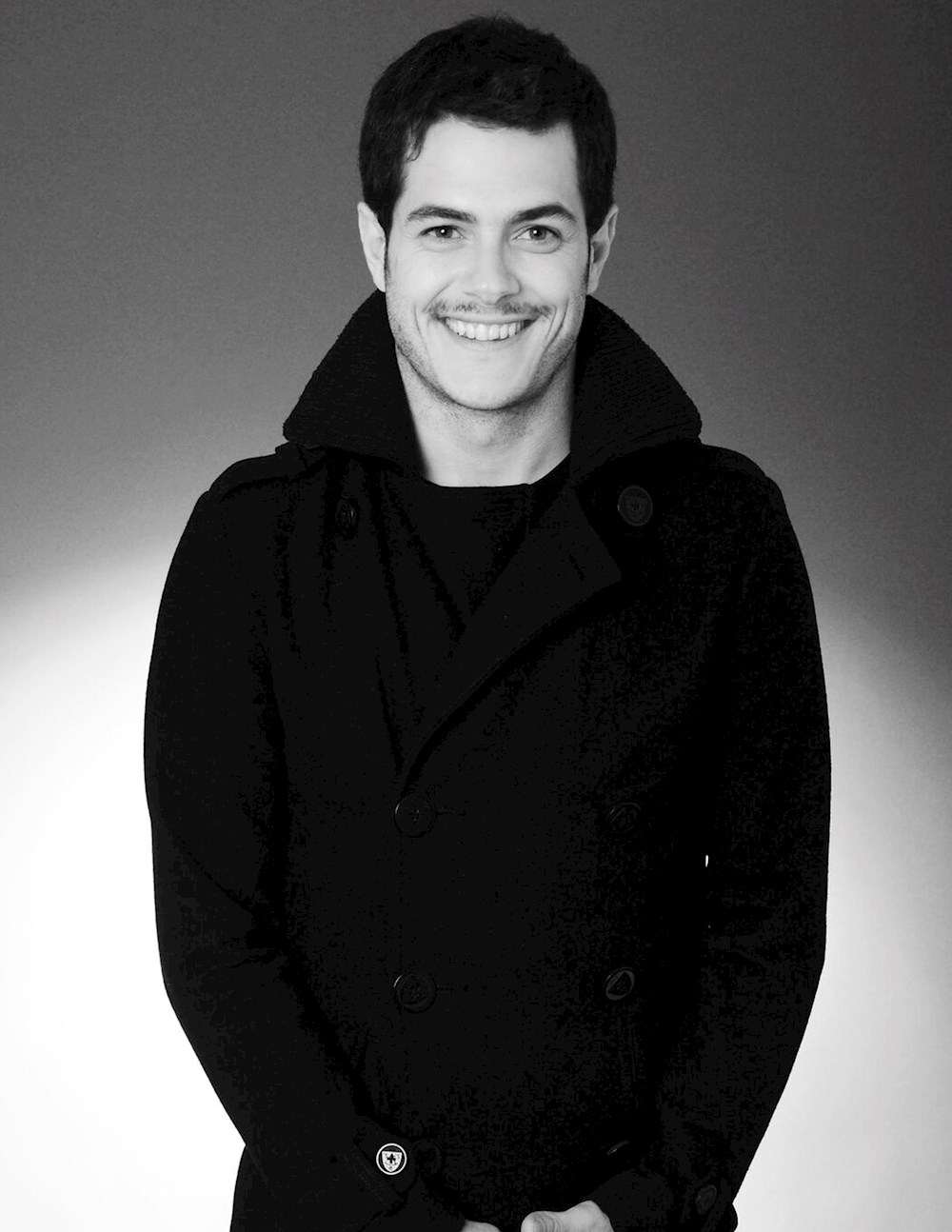 El actor mexicano Alfonso Dosal reflexiona sobre la paternidad en “Sin hijos”