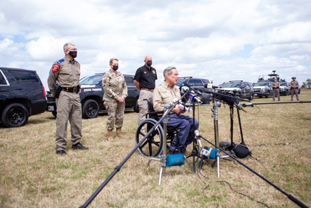 El gobernador Abbott anuncia acciones para frenar “crisis humanitaria del sur de Texas”