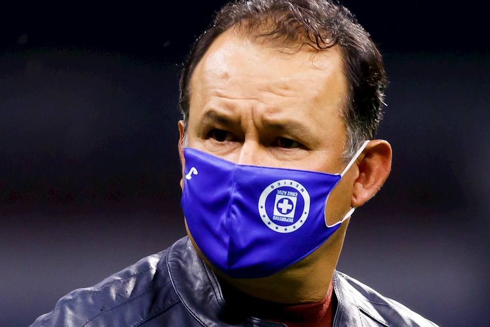 El Cruz Azul del peruano Reynoso defenderá su liderato ante el Mazatlán