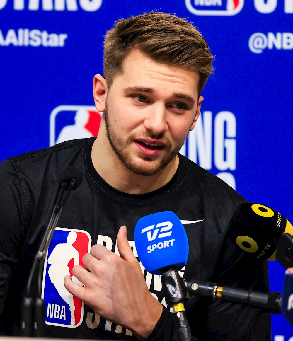 Los 33 puntos de Doncic hacen la diferencia a favor de Mavericks