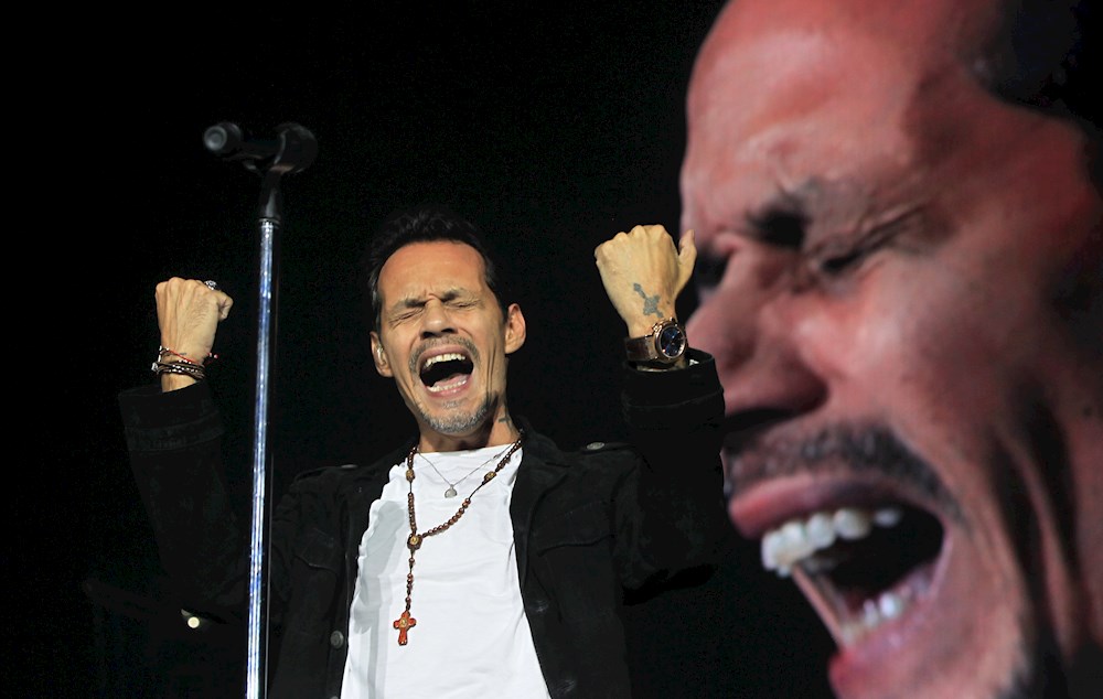 Fundación de Marc Anthony ayuda a entregar 3.500 kits de protección de covid