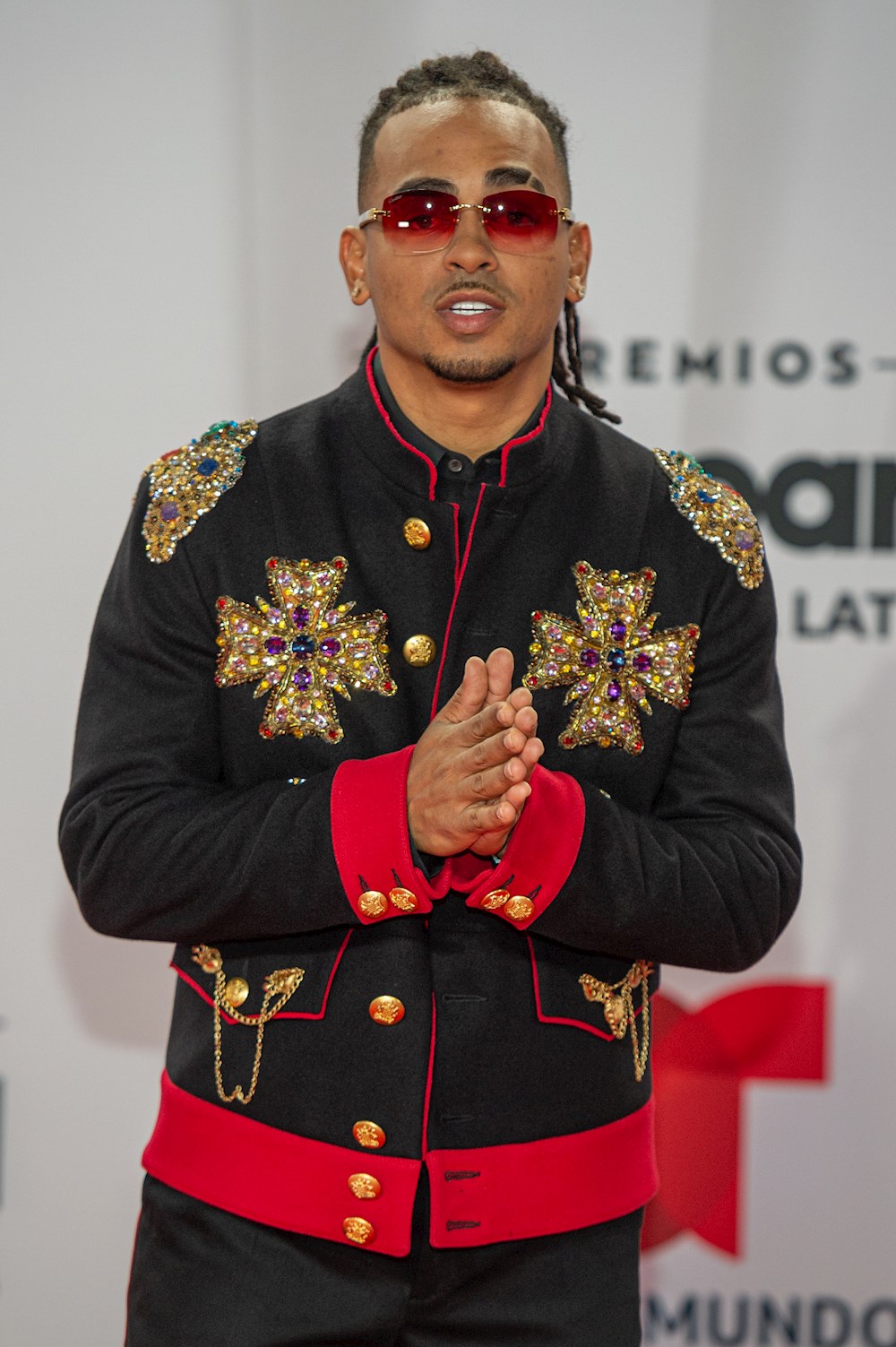 Ozuna recibirá Premio Evolución Extraordinaria en Latin American Music Awards