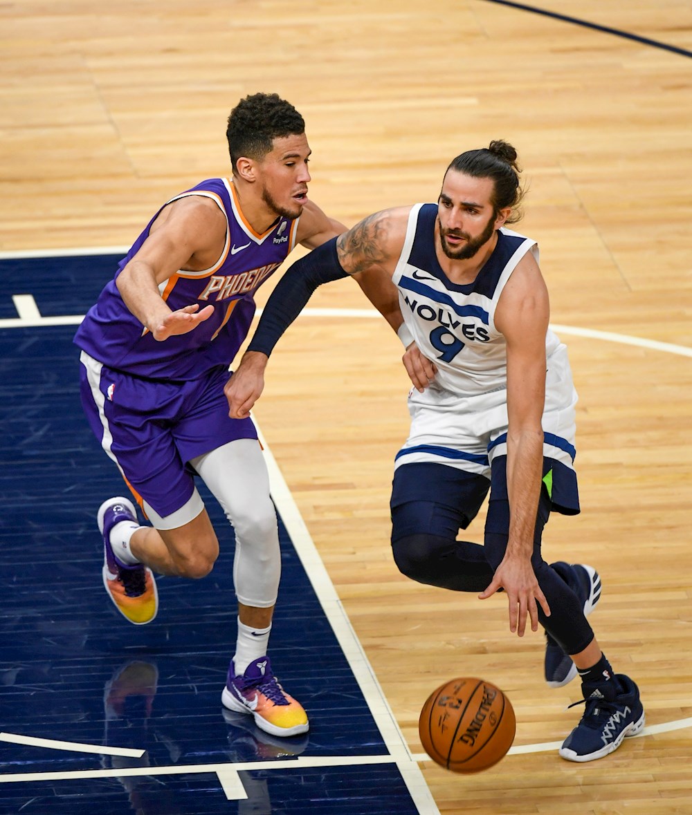 Booker y Suns se mantienen ganadores y consolidan liderato