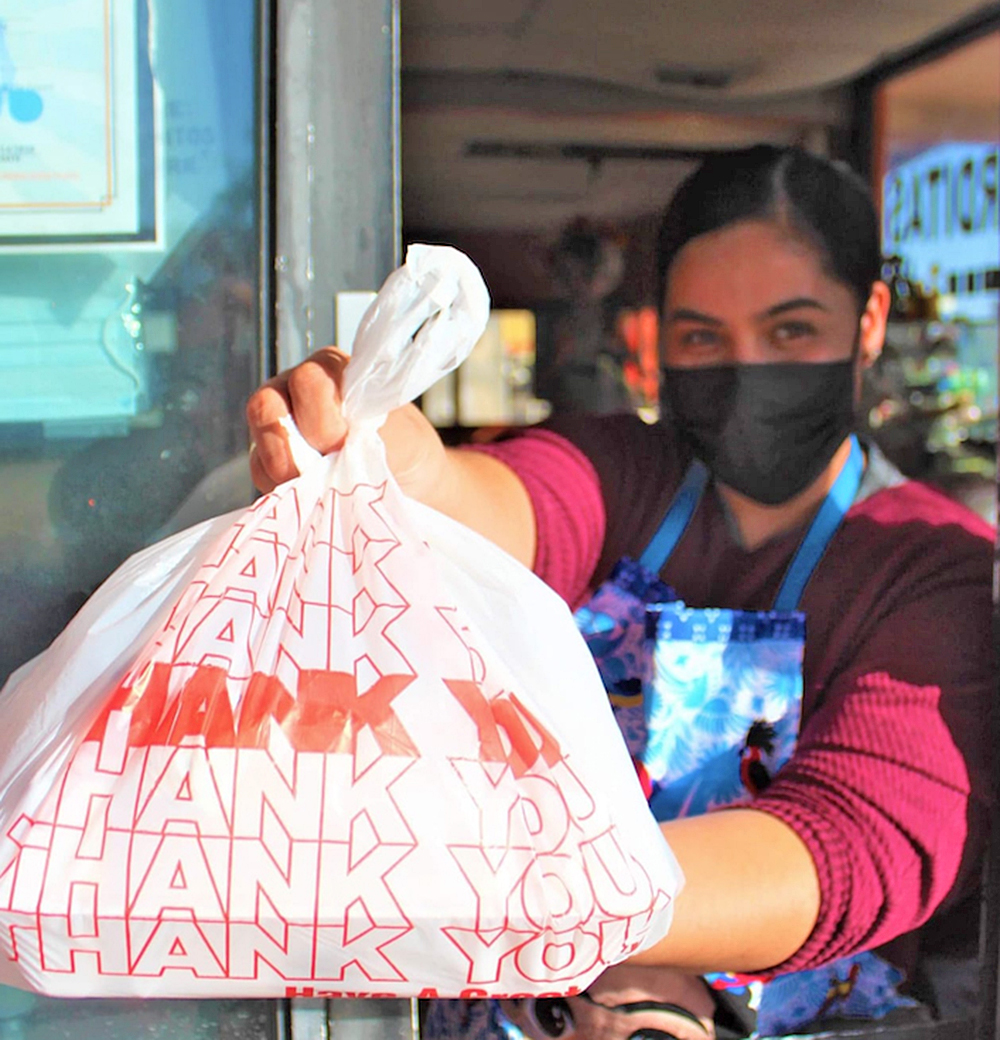 Asesoran en uso de tecnología a comerciantes de Hidalgo