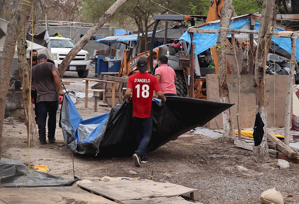 Desmantelan campamento en Matamoros pero migrantes llegan para cruzar a EE.UU.