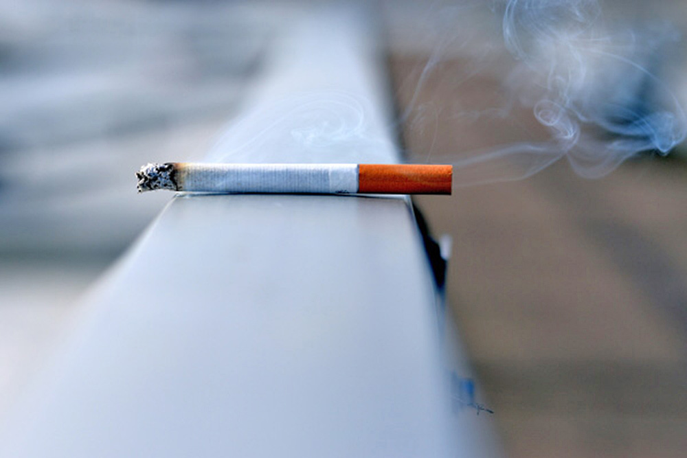 Dejar de fumar podría mejorar la salud mental, sugiere estudio
