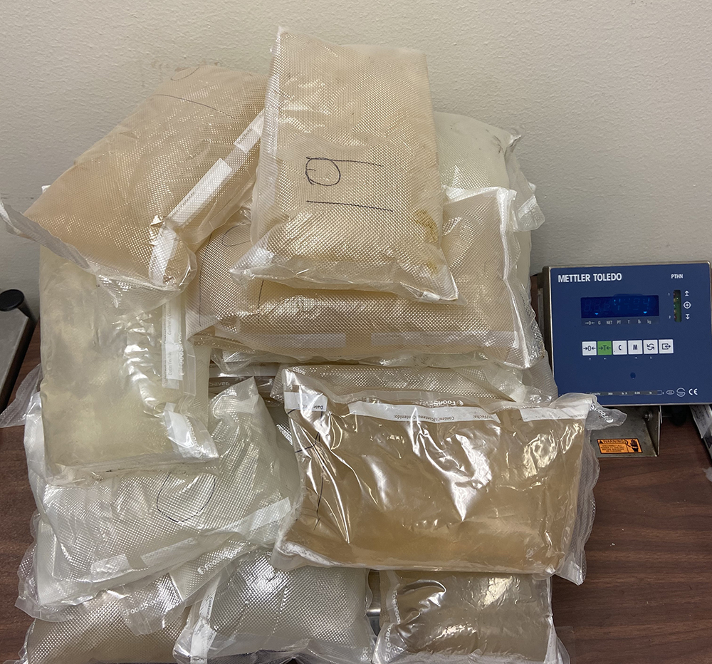 Mujer detenida con con $1.9 millones en metanfetamina en el Puente Pharr