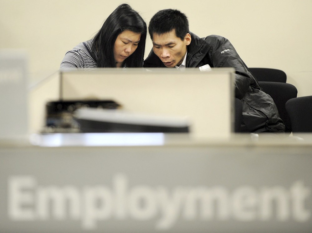 Se crean casi un millón de empleos en marzo y el desempleo cae al 6 %