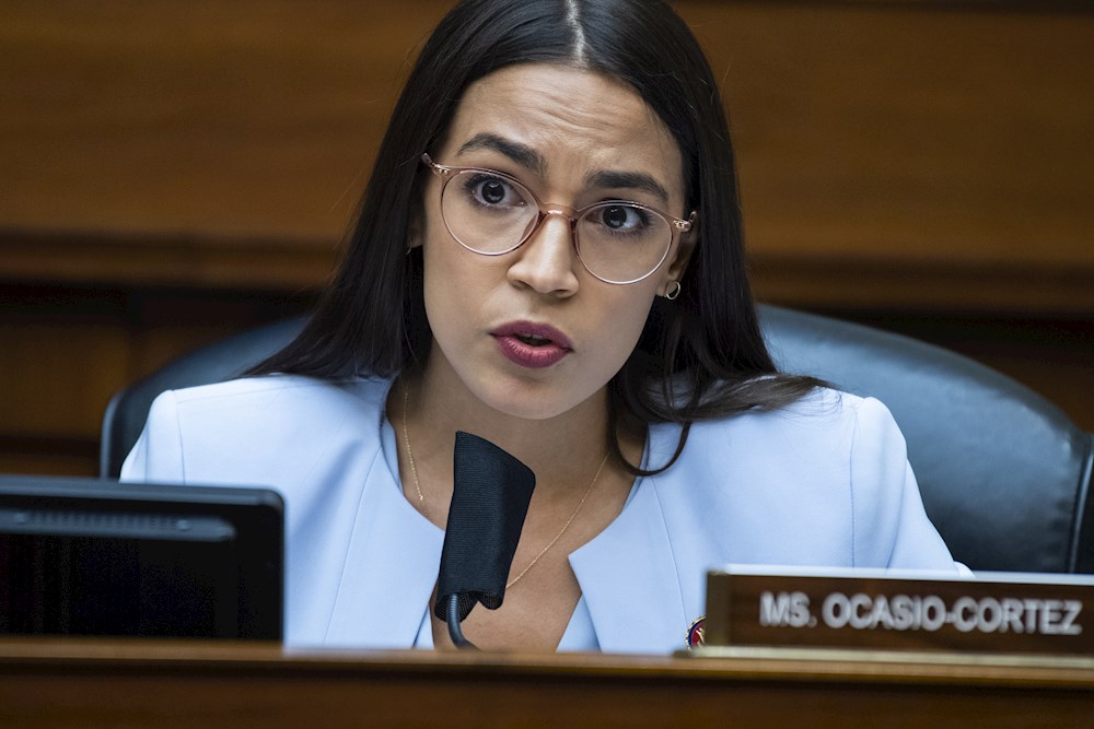 Ocasio Cortez dice es “inaceptable” la situación de los niños en la frontera