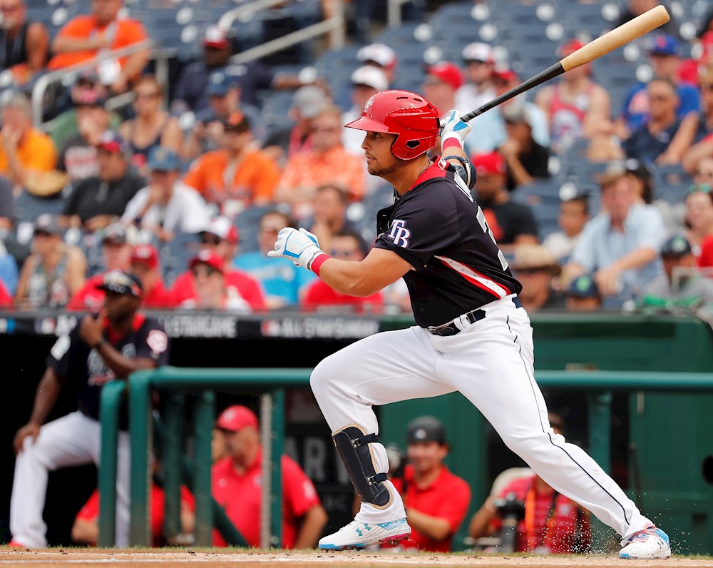 7-4. Lowe pega dos jonrones en el triunfo de los Vigilantes sobre los Azulejos