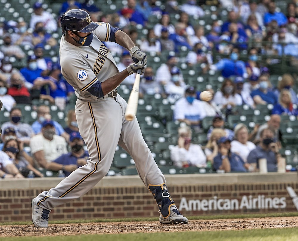 4-2. Cain guía el triunfo de los Cerveceros con un par un de cuadrangulares ante los Cachorros