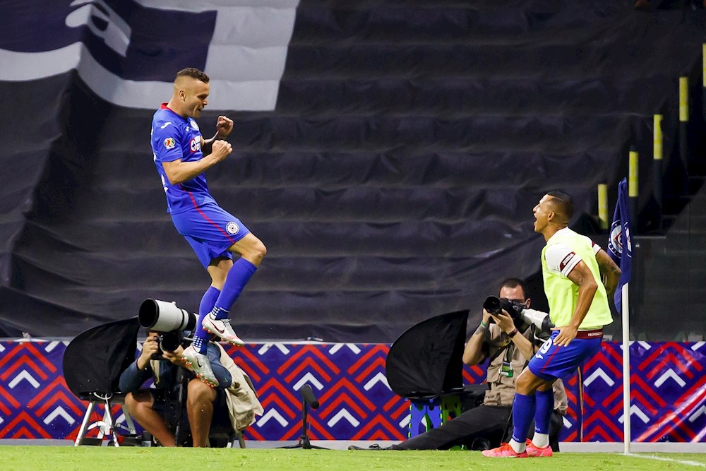 El Cruz Azul va por el récord de liga ante el América de Solari