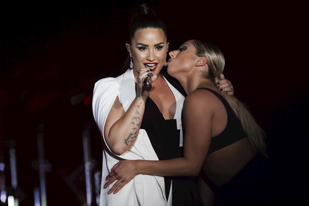 Demi Lovato no deja rincón de su vida sin revelar en sus últimas confesiones