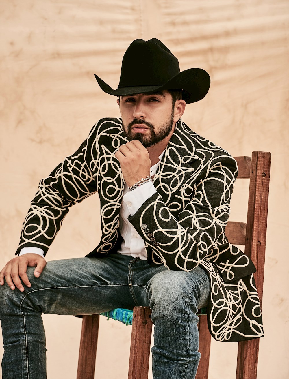 Joss Favela dice que “quería ir a la luna y se fue para otro lado”