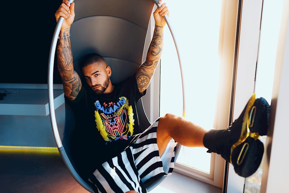 Maluma crea una colección de moda para la exclusiva casa parisina Balmain