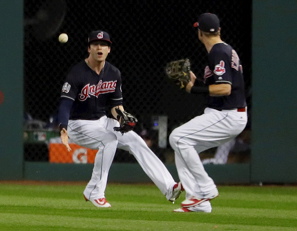 14-1. Naquin conecta dos jonrones y remolca siete carreras en la paliza de los Rojos a los Piratas