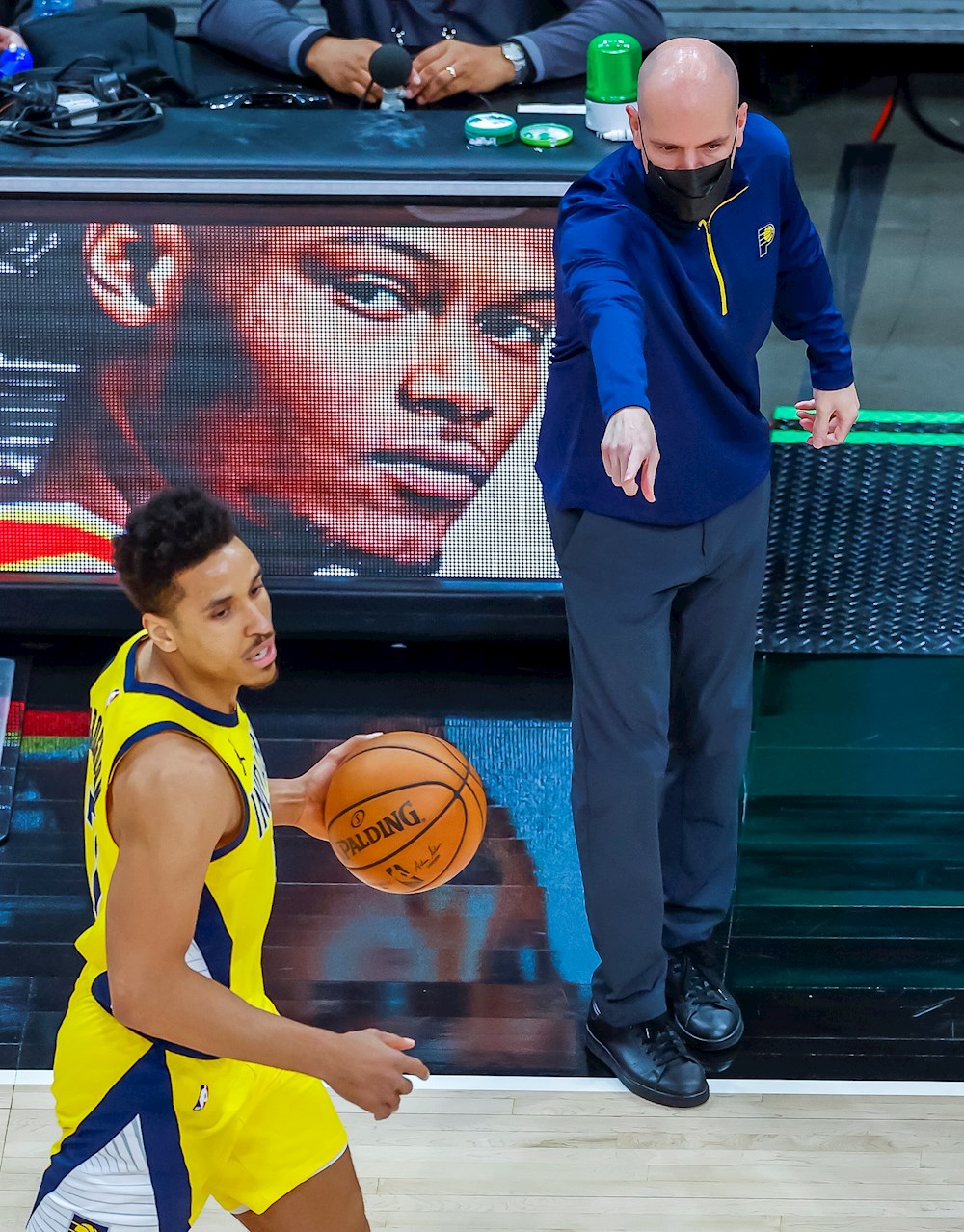 112-131. Pacers se llevan victoria en jornada triste para el novato Cannady